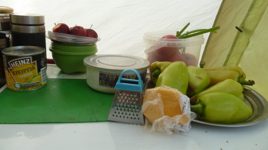 ингредиенты рецепт фаршированые перцы на костре с палатками дикарями еда на костре зеленая палатка природа отдых надоел шашлык